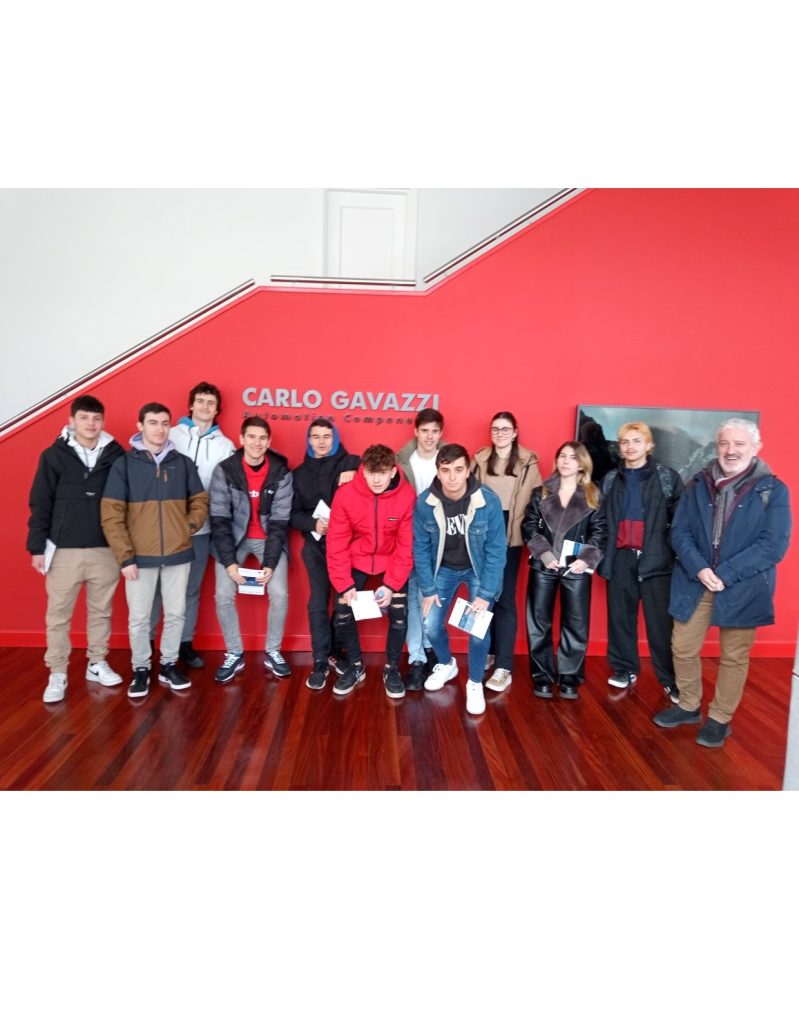 Jornada de formación para el alumnado del CFGS de Energías Renovables en las instalaciones de Carlo Gavazzi