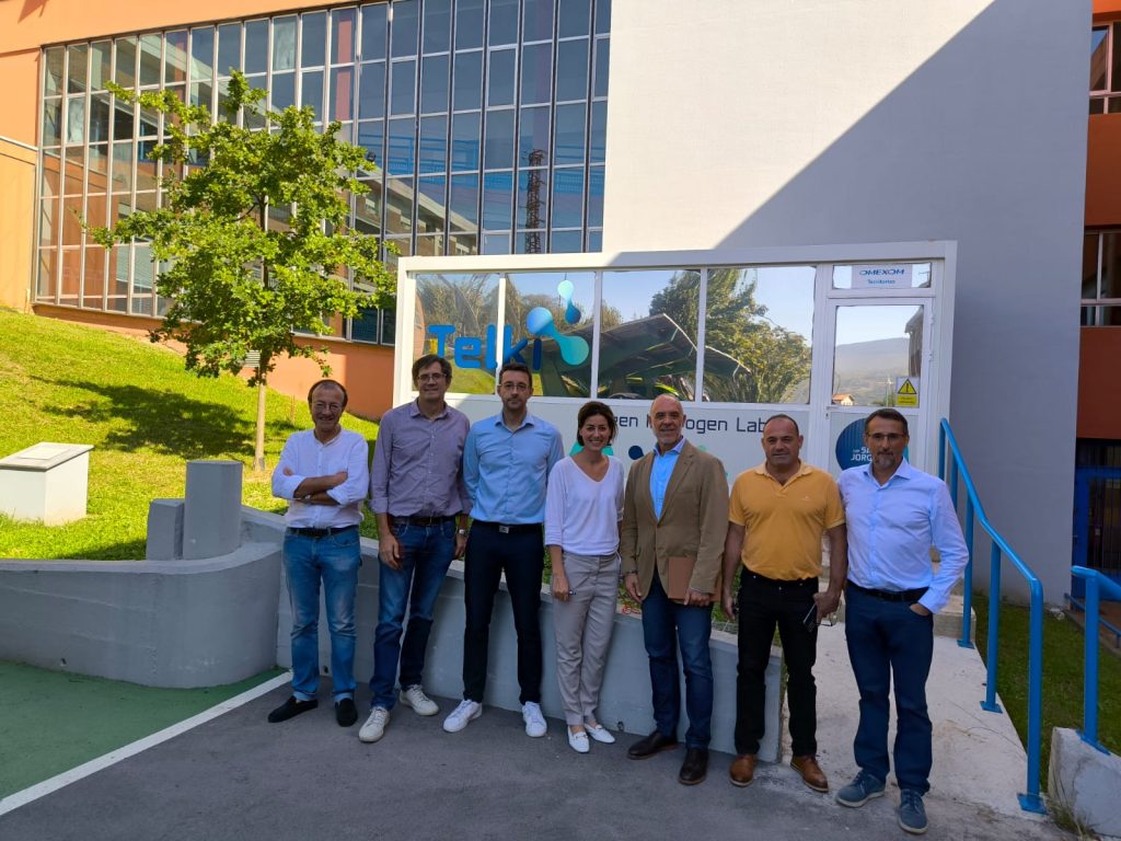 Visita de representantes del grupo Vinci a nuestra instalación de Hidrógeno Verde (Telki)