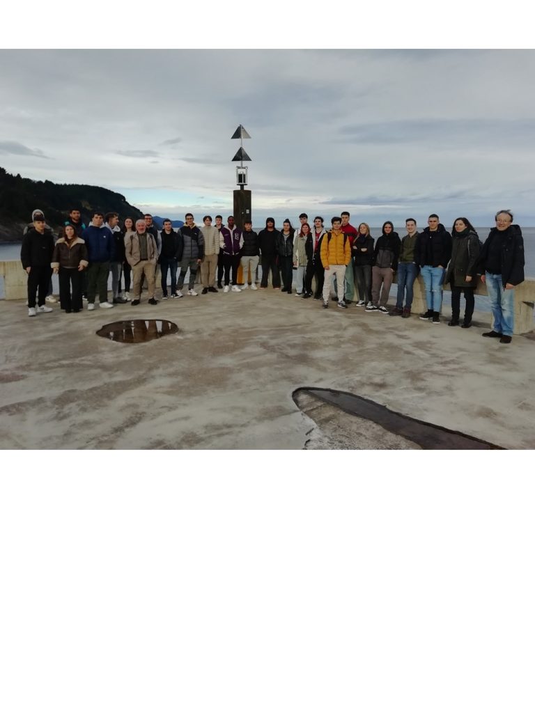 Visita a la Plataforma de Energía Marina de Vizcaya (BiMEP)